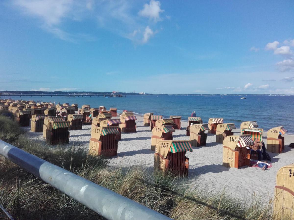 Waldhuette Am See Klingberg Exteriör bild